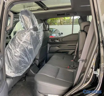 2026 Toyota Land Cruiser Prado — foto 7 / 11