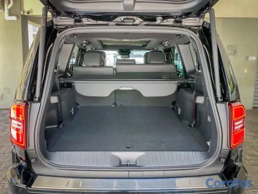 2026 Toyota Land Cruiser Prado — foto 9 / 11