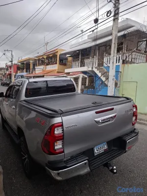 2023 Toyota Hilux — foto 3 / 17