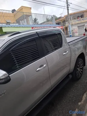 2023 Toyota Hilux — foto 7 / 17