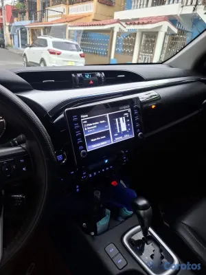 2023 Toyota Hilux — foto 13 / 17