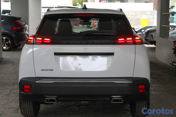 2026 Peugeot 2008 Allure — foto 4 / 11