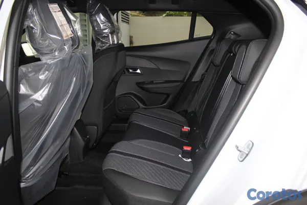 2026 Peugeot 2008 Allure — foto 11 / 11