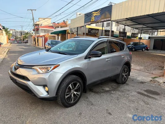 2017 Toyota Rav-4 — foto 3 / 9