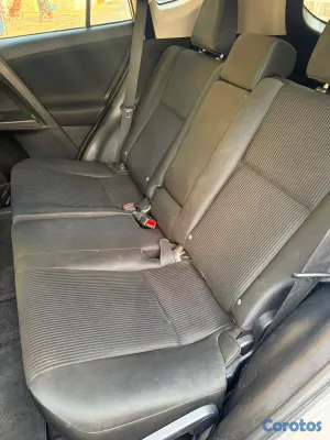 2017 Toyota Rav-4 — foto 8 / 9