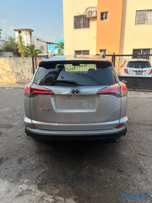 2017 Toyota Rav-4 — foto 9 / 9
