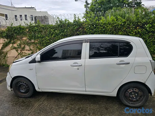 2014 Daihatsu Mira — foto 2 / 11