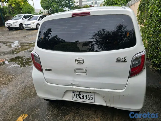 2014 Daihatsu Mira — foto 4 / 11