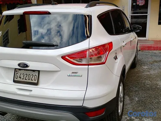 2016 Ford Escape — foto 4 / 15