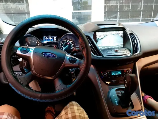 2016 Ford Escape — foto 11 / 15
