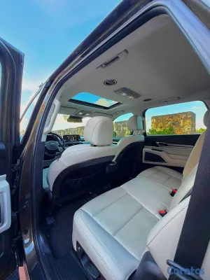2020 Kia Telluride — foto 10 / 12