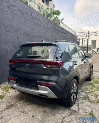 2022 Kia Sonet — foto 2 / 8