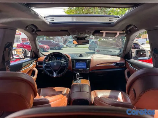 2017 Maserati Levante Q4 — foto 2 / 10