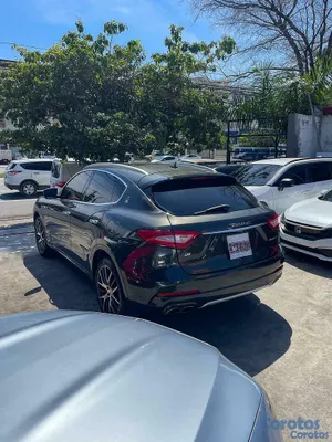 2017 Maserati Levante Q4 — foto 5 / 10