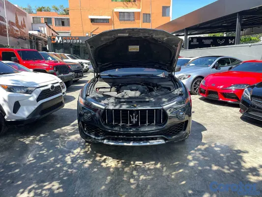 2017 Maserati Levante Q4 — foto 9 / 10