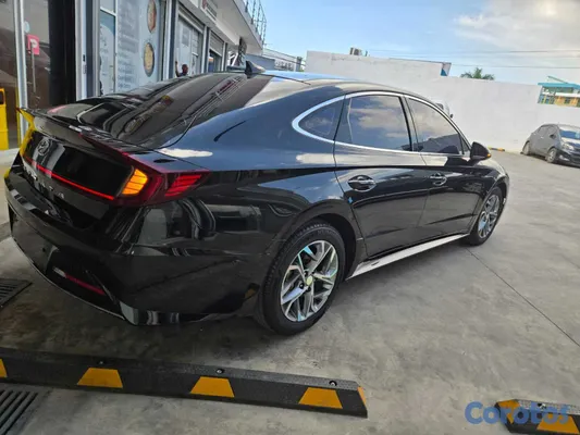 2020 Hyundai Sonata — foto 7 / 13