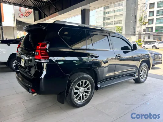 2019 Toyota Land Cruiser Prado — foto 3 / 17