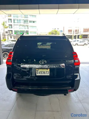 2019 Toyota Land Cruiser Prado — foto 6 / 17
