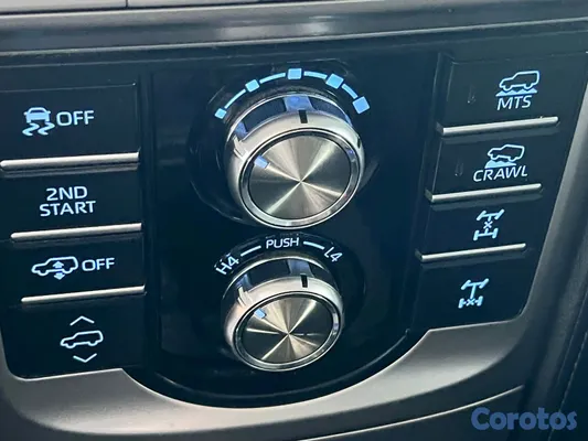 2019 Toyota Land Cruiser Prado — foto 15 / 17