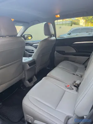 2017 Toyota Highlander — foto 9 / 10