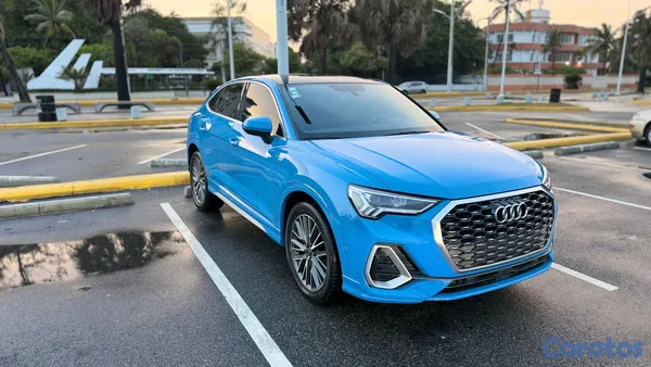 2021 Audi Q3 — foto 1 / 12