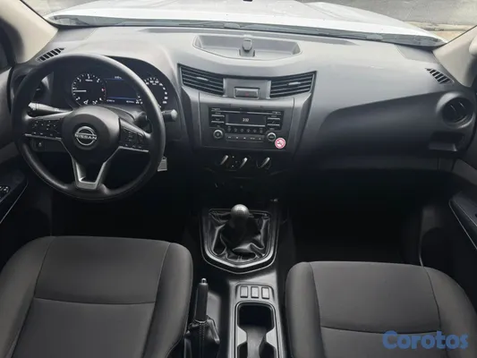 2024 Nissan Frontier — foto 2 / 8
