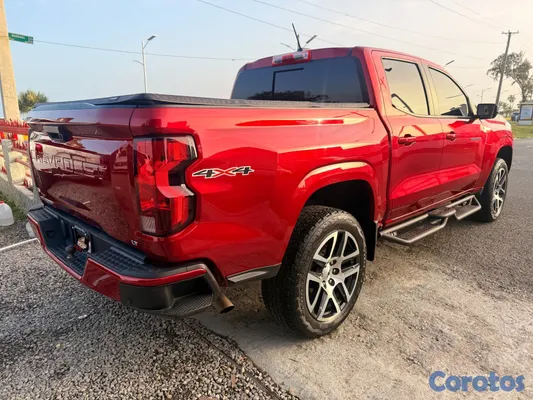 2025 Chevrolet Colorado — foto 3 / 9