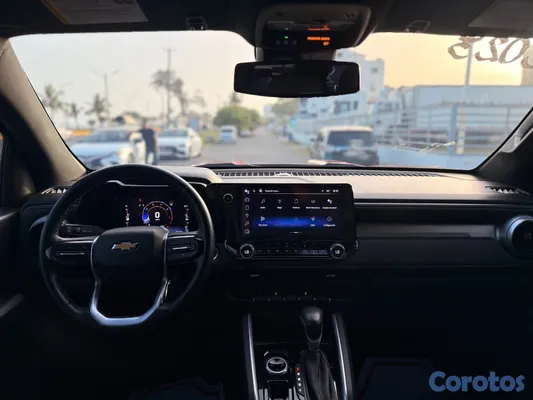2025 Chevrolet Colorado — foto 5 / 9