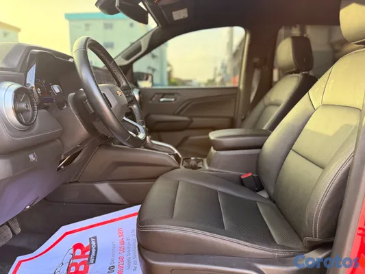 2025 Chevrolet Colorado — foto 6 / 9