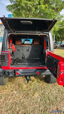 2020 Jeep Wrangler — foto 8 / 12
