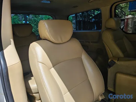 2017 Hyundai H-1 — foto 8 / 14