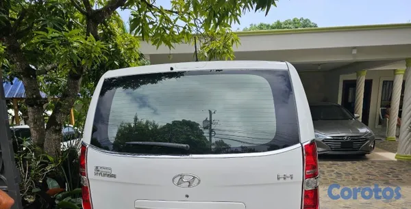 2017 Hyundai H-1 — foto 14 / 14