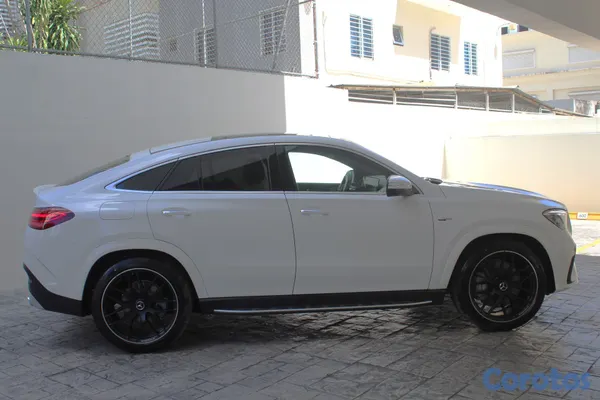 2026 Mercedes-Benz Clase GLE — foto 4 / 10