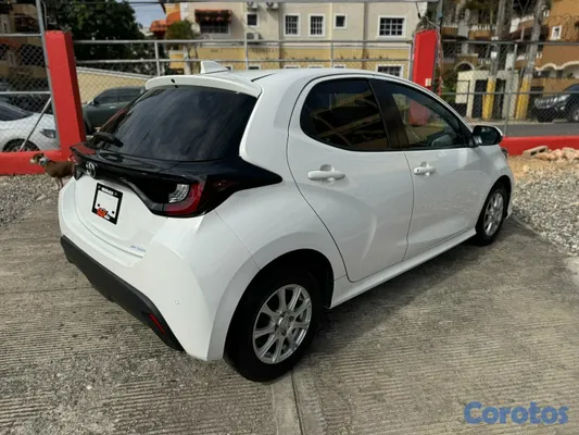 2022 Toyota Yaris — foto 6 / 9