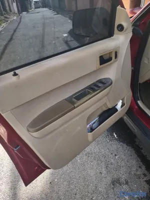 2008 Ford Escape — foto 3 / 9