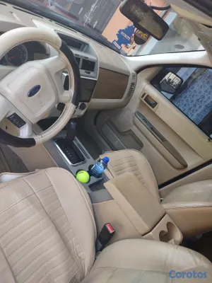 2008 Ford Escape — foto 8 / 9