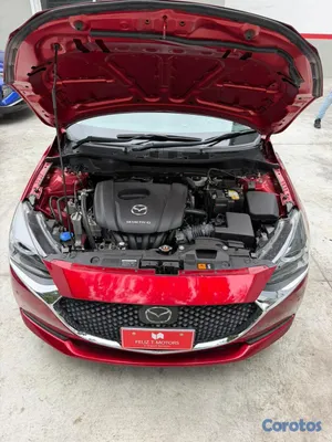 2020 Mazda 2 — foto 8 / 14