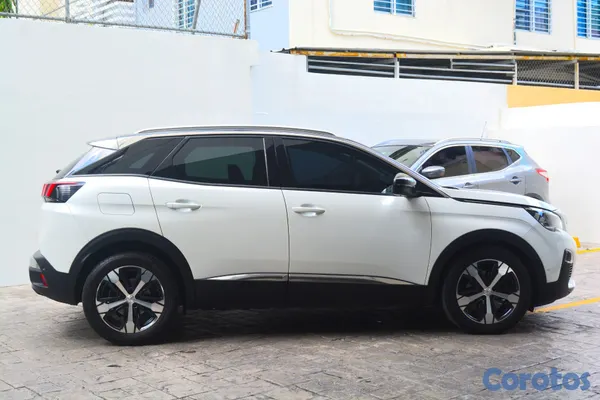 2026 Peugeot 5008 Allure — foto 4 / 11