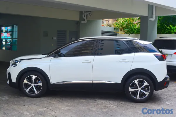 2026 Peugeot 5008 Allure — foto 5 / 11