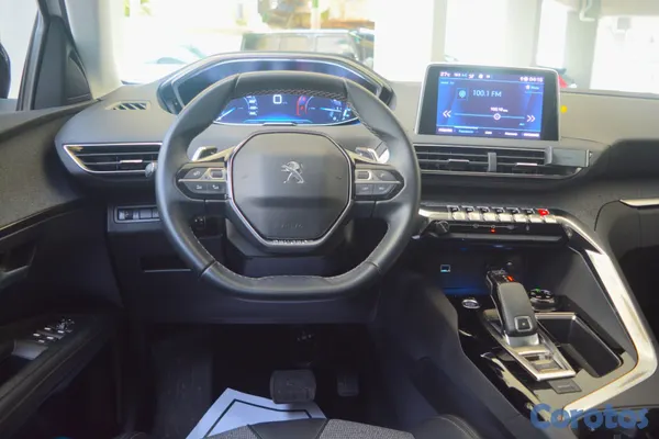 2026 Peugeot 5008 Allure — foto 8 / 11