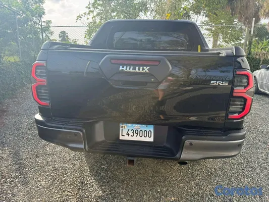 2022 Toyota Hilux — foto 3 / 5