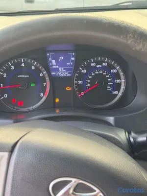 2012 Hyundai Accent — foto 4 / 18