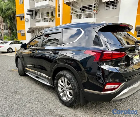 2019 Hyundai Santa Fe — foto 2 / 9