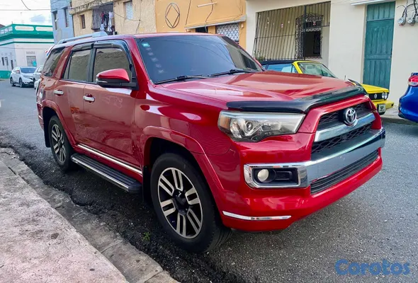 2014 Toyota 4 Runner — foto 5 / 9