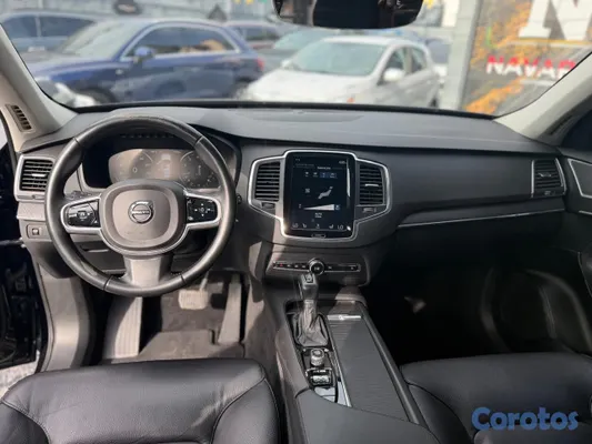 2020 Volvo Xc90 — foto 8 / 17