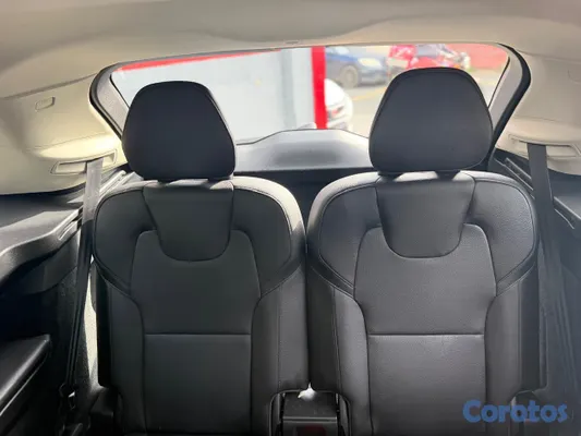2020 Volvo Xc90 — foto 14 / 17