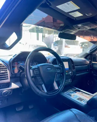 2020 Ford Expedition — foto 7 / 7