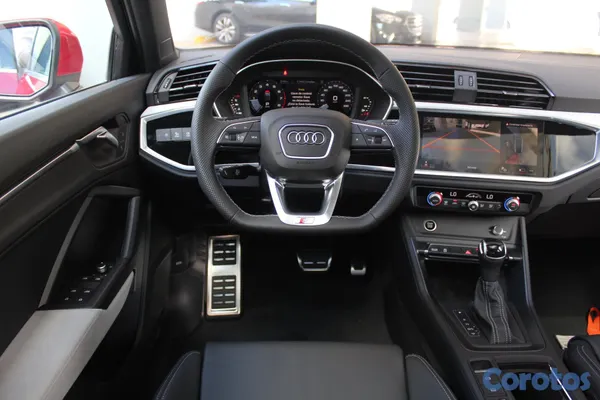 2023 Audi Q3 — foto 8 / 9