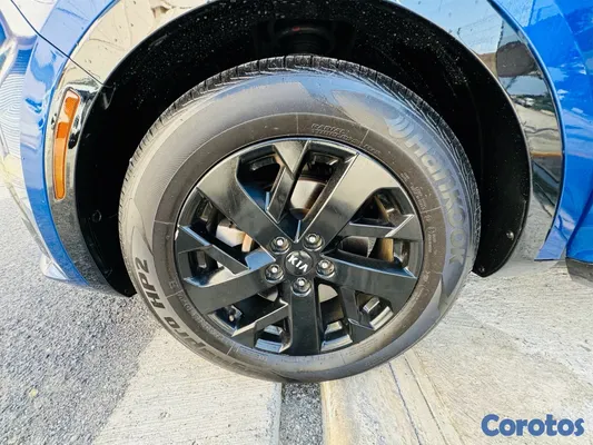 2021 Kia Sorento — foto 2 / 10