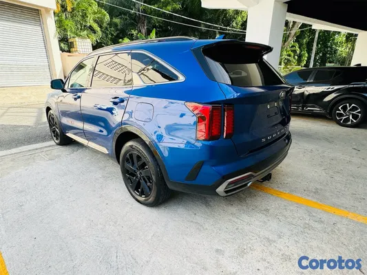 2021 Kia Sorento — foto 7 / 10